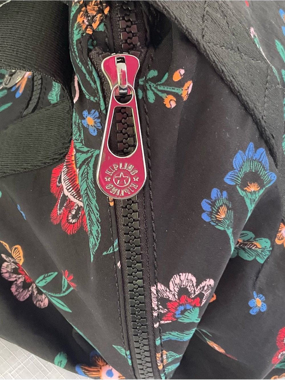 Kipling Freida Kahlo collab Floral Tote Bag - Versatile Women's Handbag - Picture 4 of 9